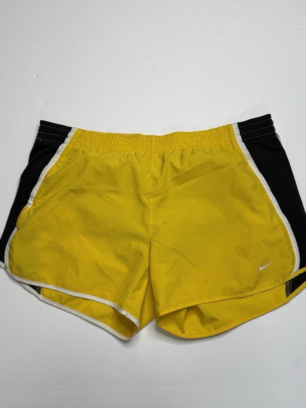 Nike Dri-FIT Livestrong Running Shorts Womens M Yellow Black Tempo Lined